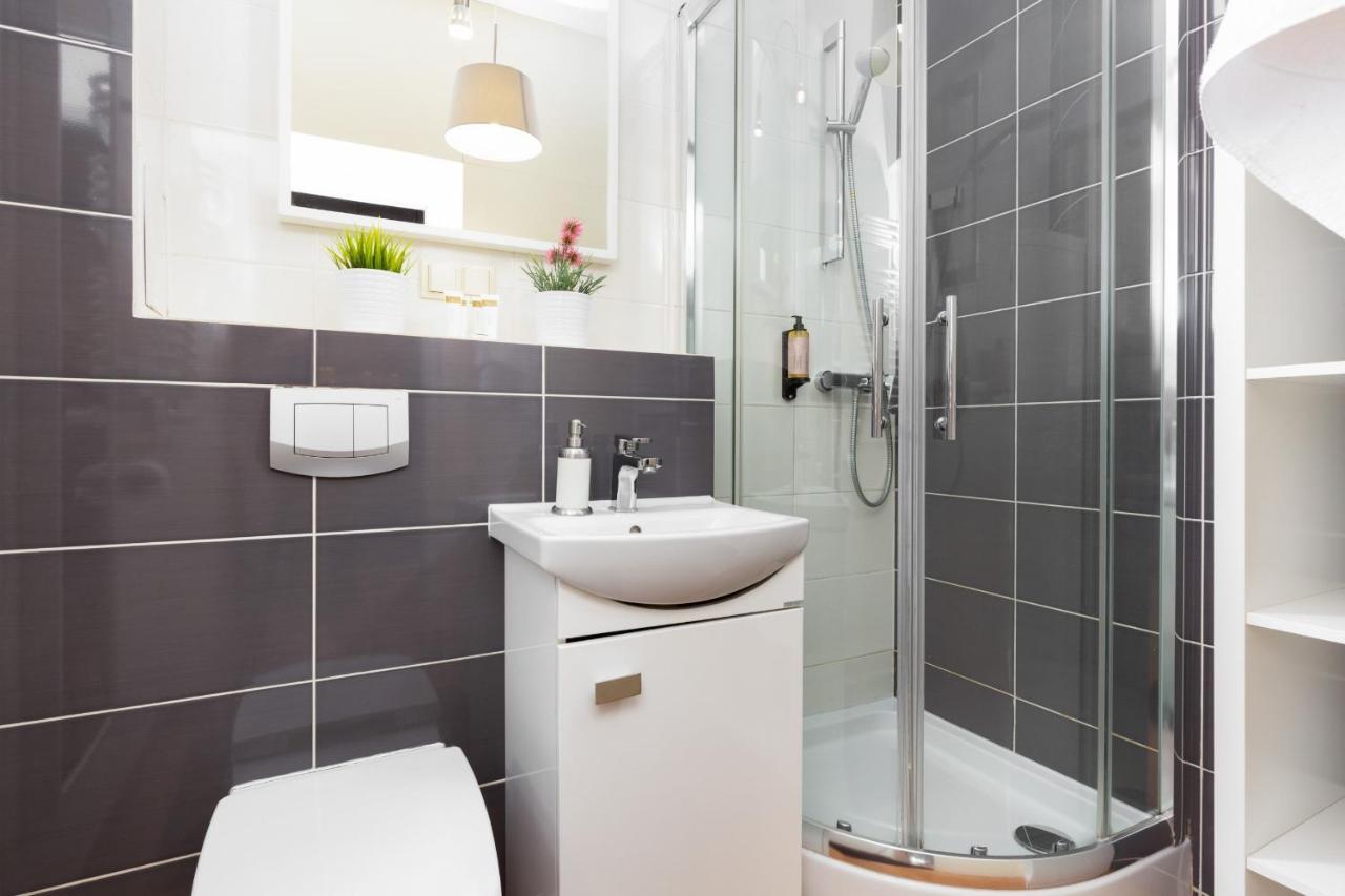 Apartment Warsaw Hoza By Noclegi Renters Extérieur photo